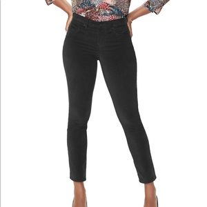 NYDJ Ami skinny black Velvet Jeans women’s Sz  26